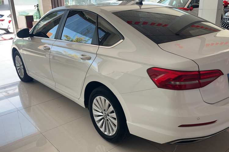 Volkswagen Lavida 2020 car image #6