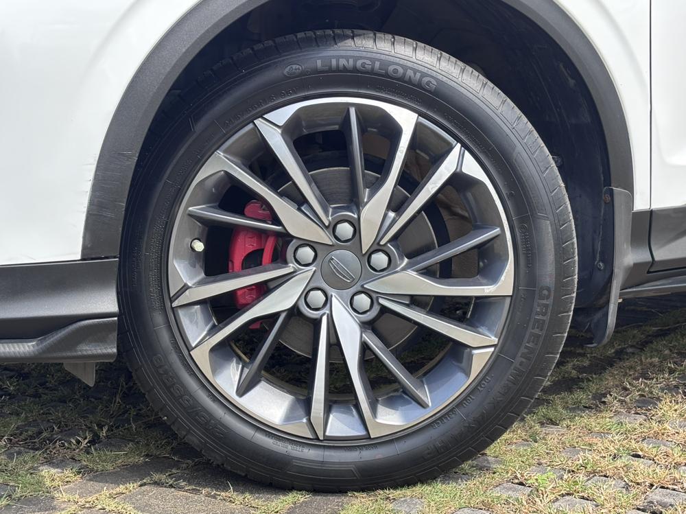 GEELY Coolray 2019 car image #11