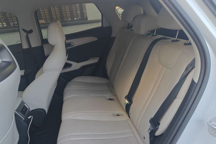 BYD YuanUP 2025 car image #10