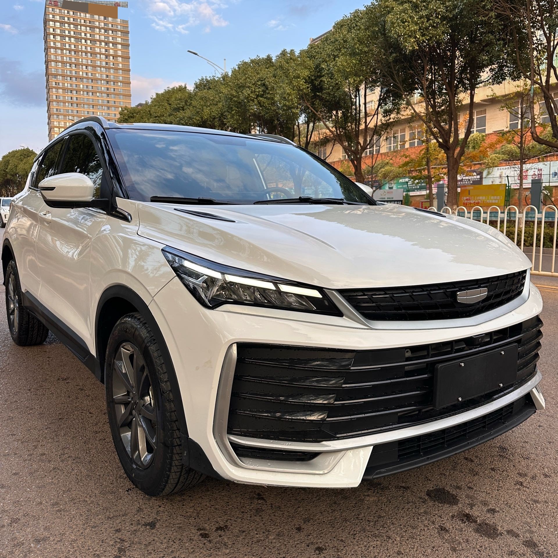 GEELY Coolray 2025 изображение автомобиля #2