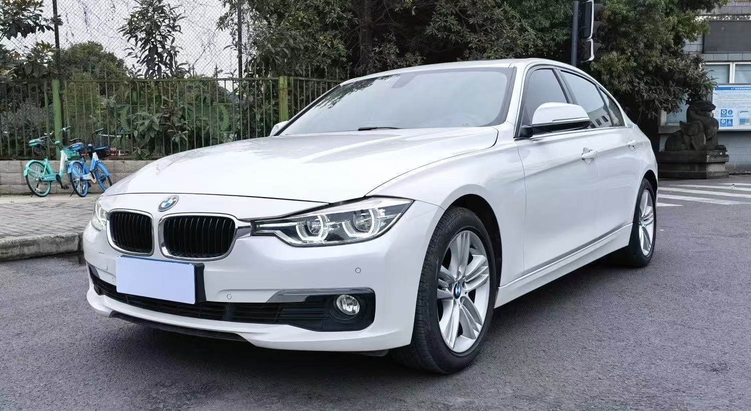 BMW 3 Series 2017 BMW 3 Series 2017 car image