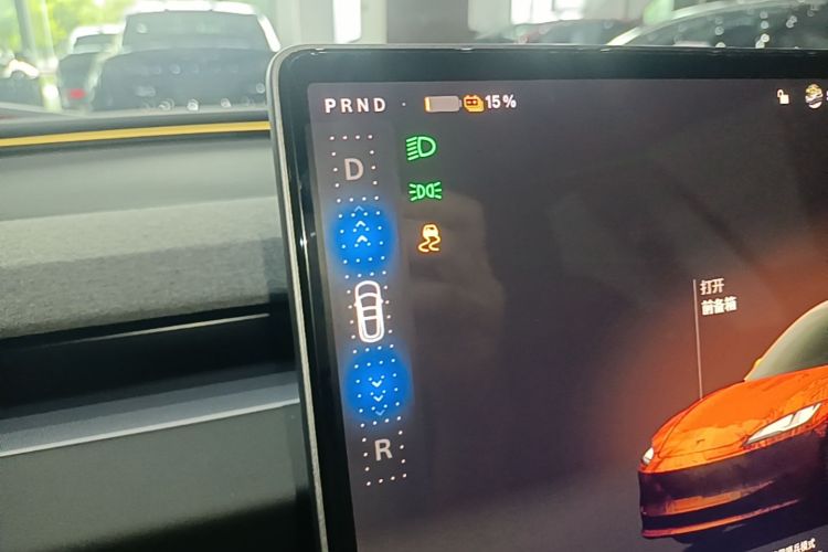 Tesla Model 3 2025 car image #14