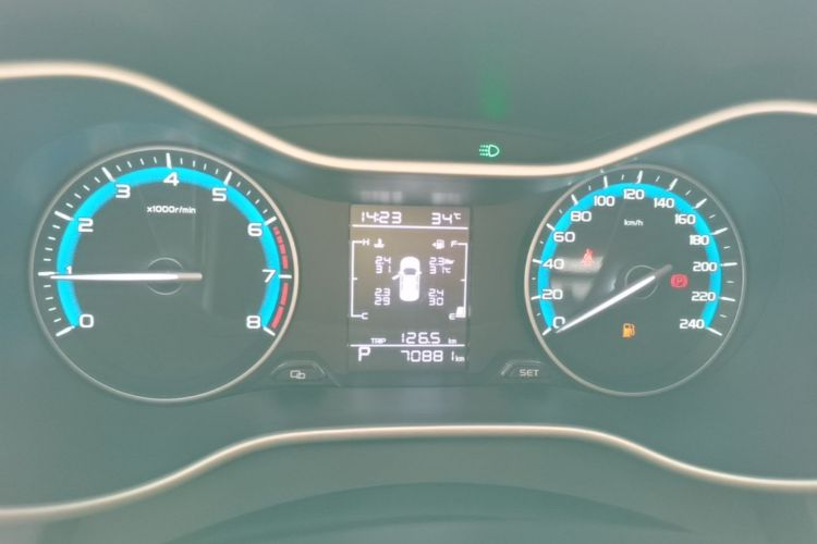 GEELY Emgrand 2020 #12 GEELY Emgrand 2020 car image #12