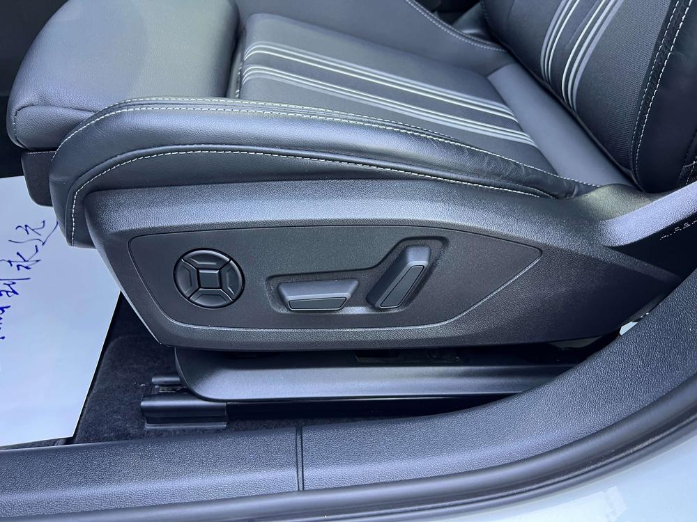 Audi A3 2023 car image #23