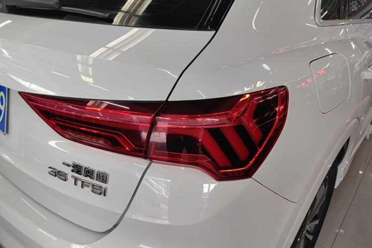 Audi Q3 2021 #8 Audi Q3 2021 car image #8