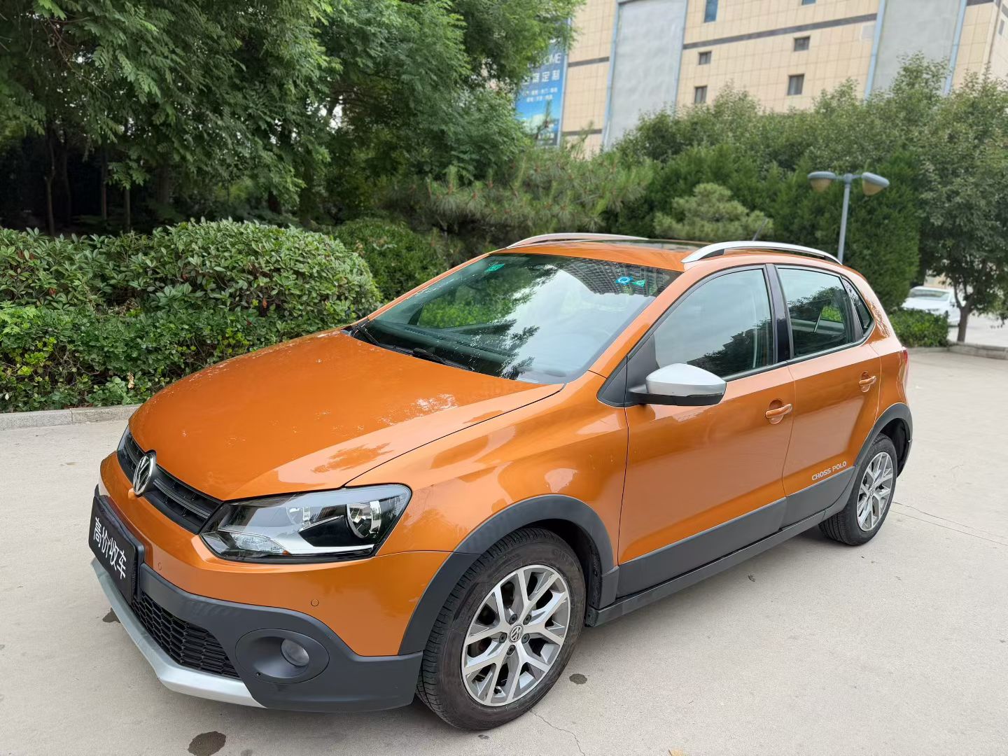 Volkswagen Polo 2016 car image 