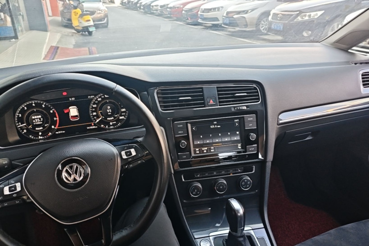 Volkswagen Golf 2020 #10 Volkswagen Golf 2020 изображение автомобиля #10