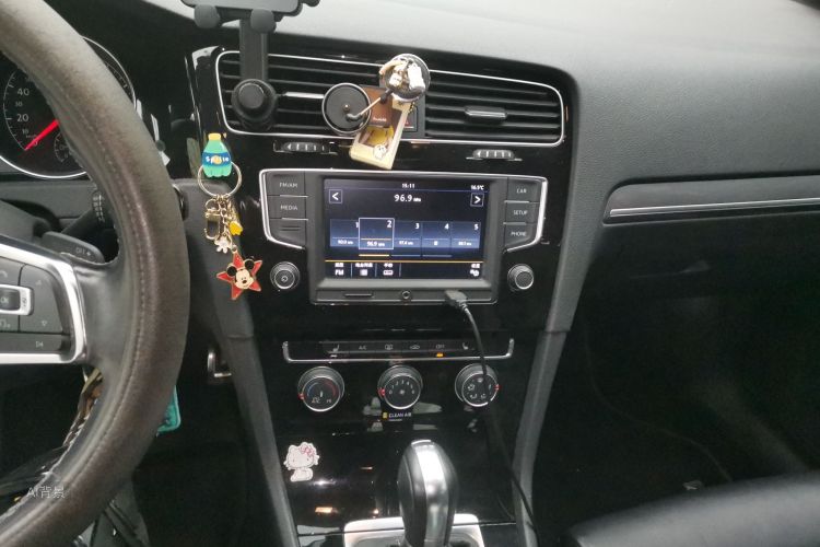 Volkswagen Golf 2017 imagen de coche #15