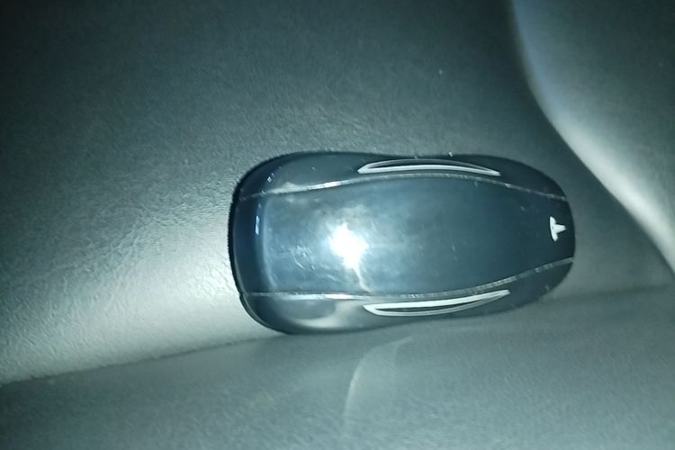Tesla Model Y 2021 #9 Tesla Model Y 2021 car image #9