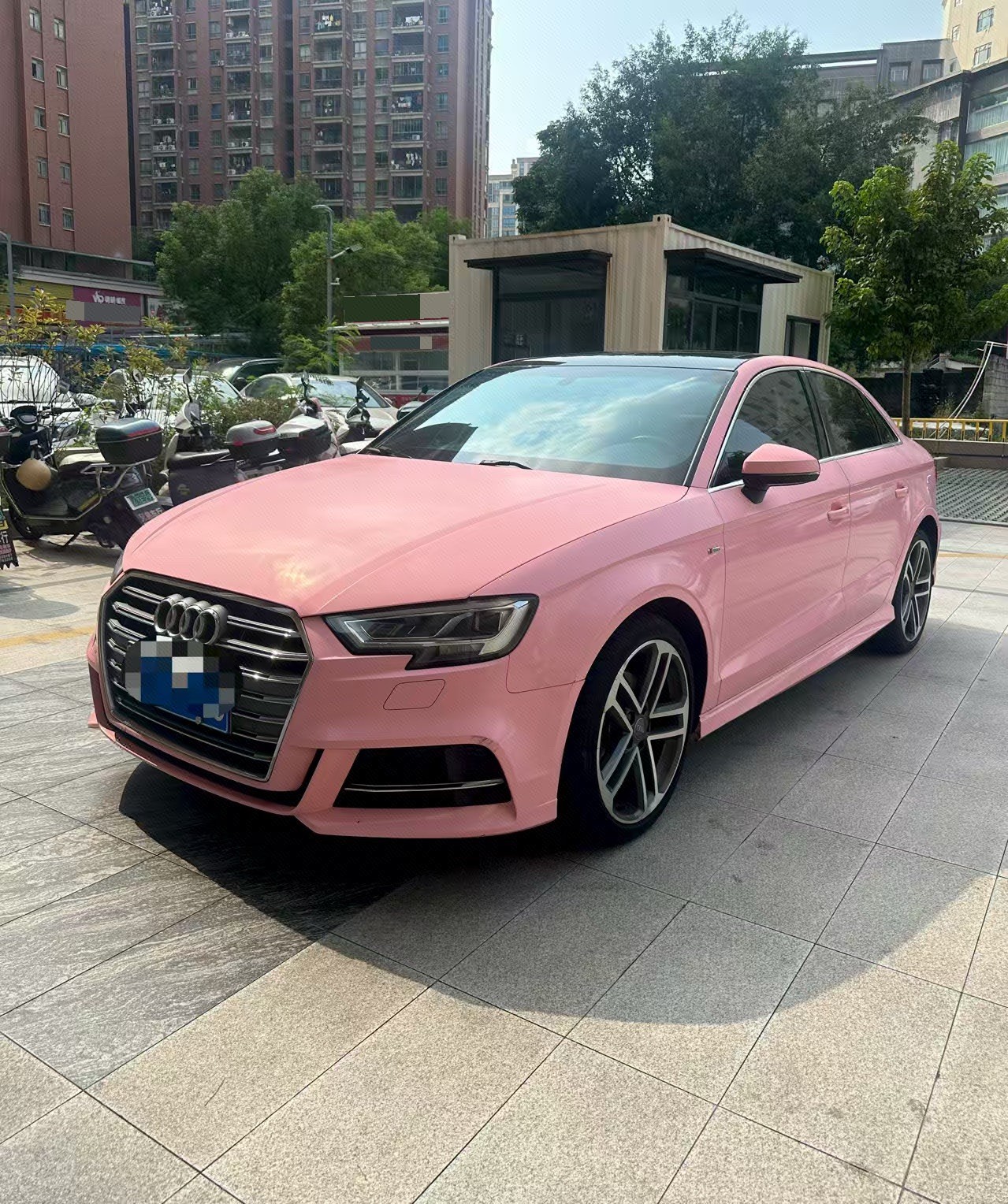 2020 2020 car image