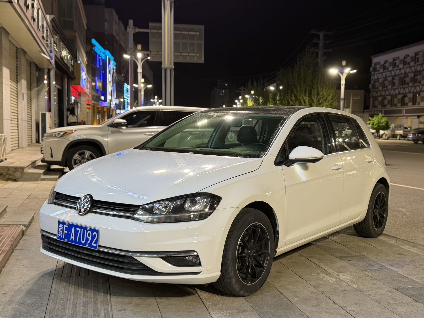 2018 2018 car image