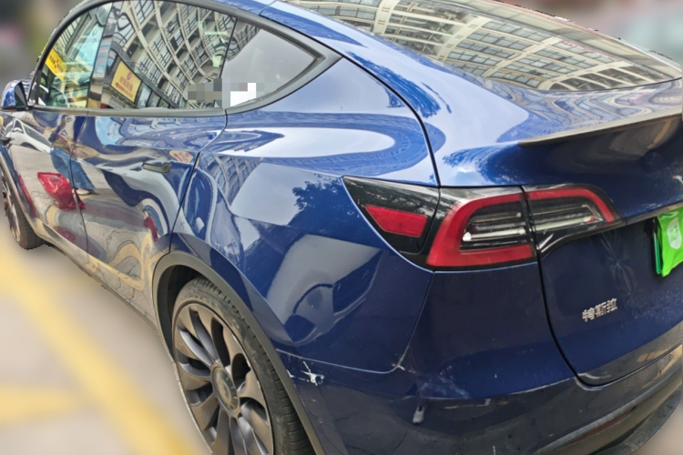 Tesla Model Y 2021 #5 Tesla Model Y 2021 car image #5