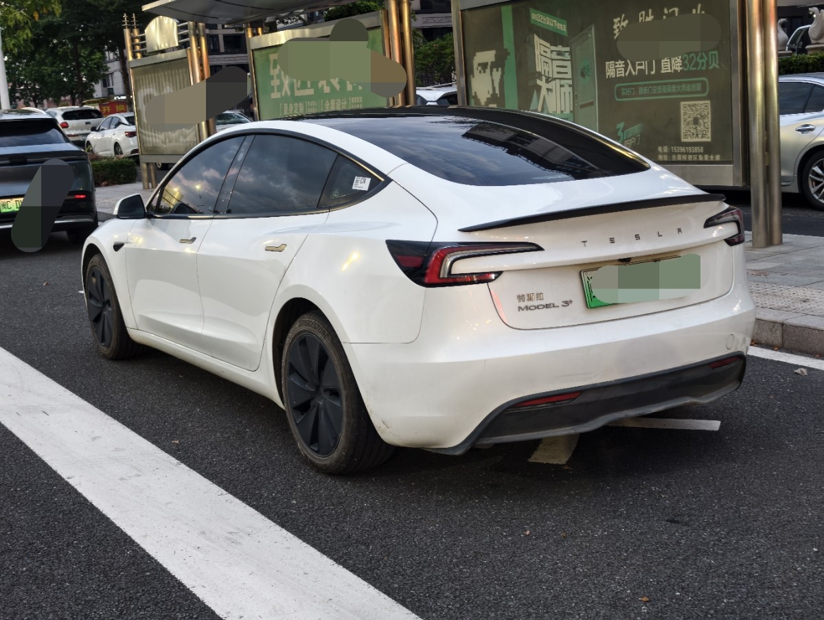 Tesla Model 3 2025 car image #9