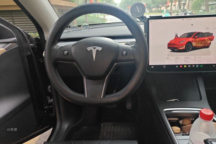 Tesla Model Y 2022 immagine di auto #12