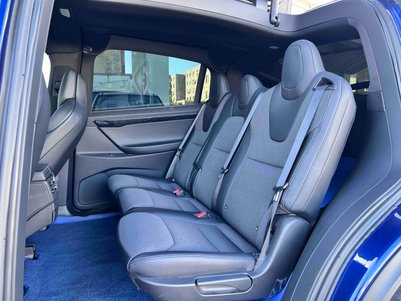 Tesla Model X 2019 car image #9