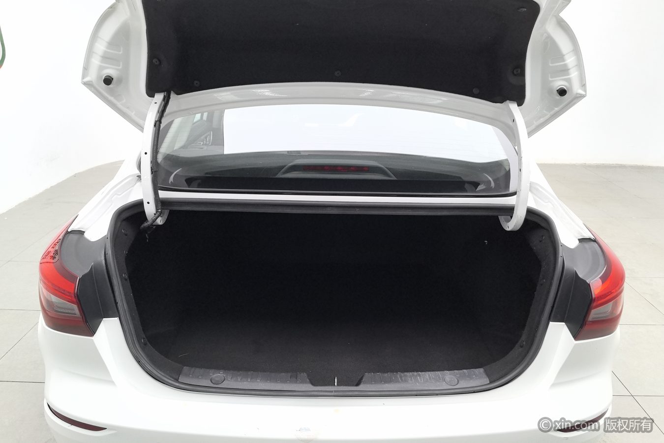 Changan Eado 2018 car image #17