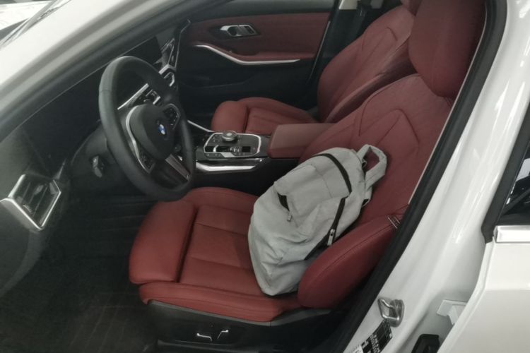 BMW 3 Series 2024 #15 BMW 3 Series 2024 car image #15