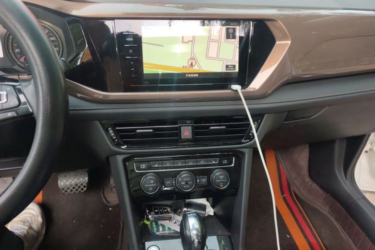 Volkswagen Tharu 2020 car image #15