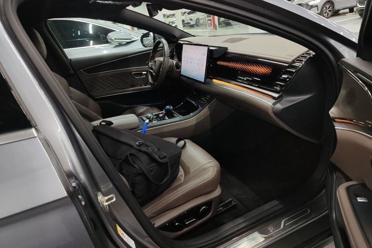 BYD Han 2022 car image #24