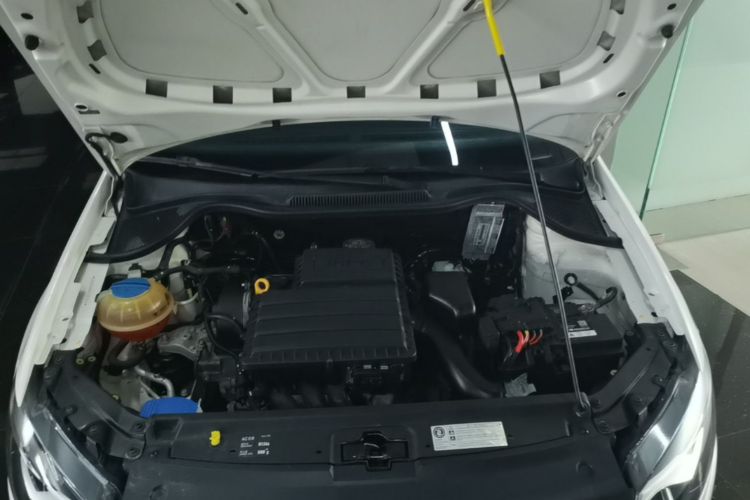 Volkswagen Polo 2015 #20 Volkswagen Polo 2015 car image #20