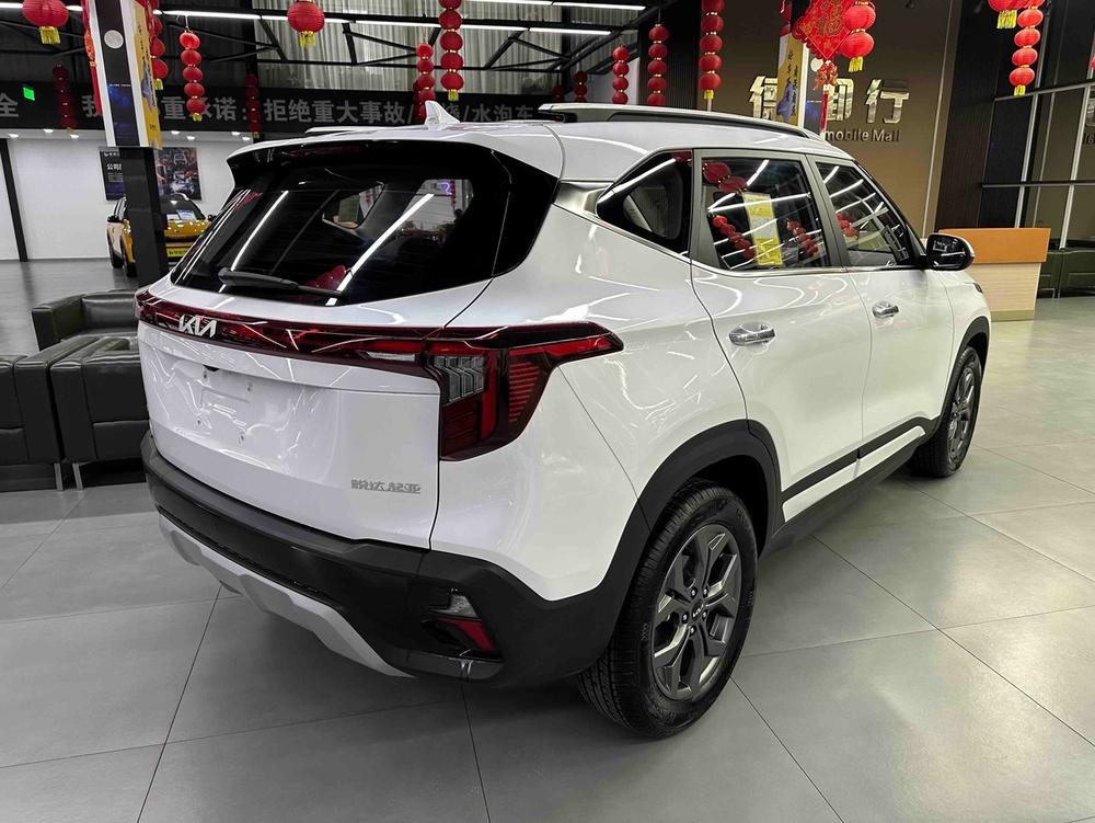 Kia Seltos 2026 #6 Kia Seltos 2026 car image #6
