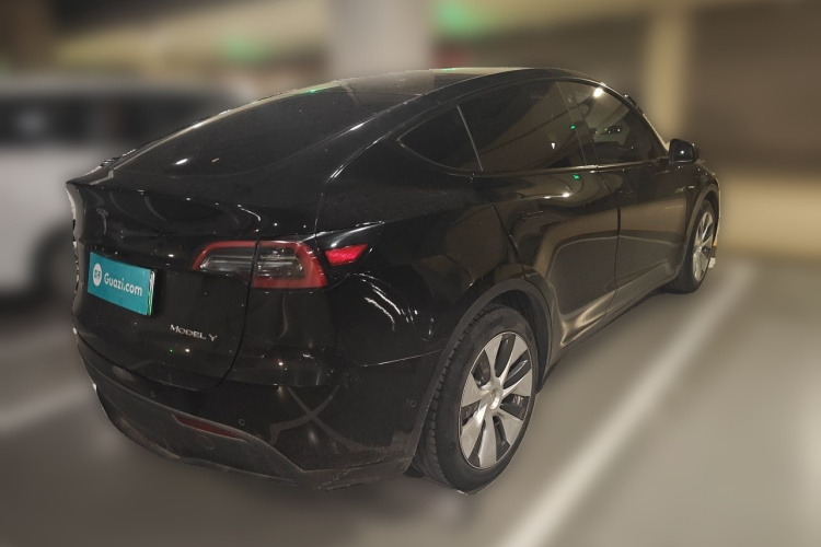 Tesla Model Y 2022 car image #5