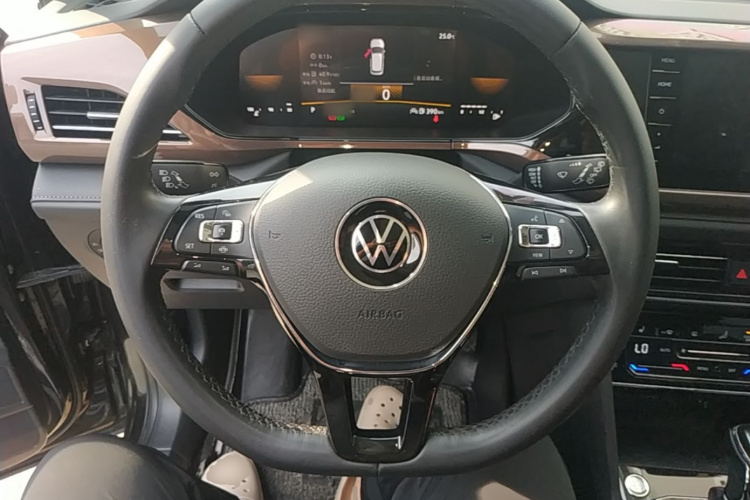 Volkswagen Tharu 2023 car image #11