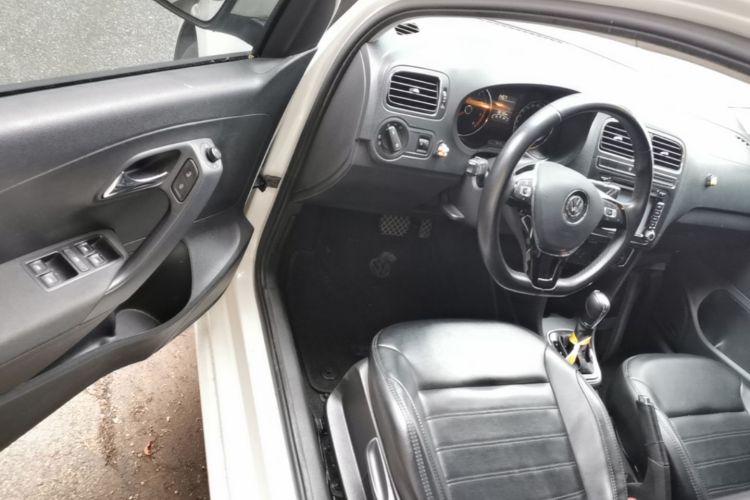 Volkswagen Polo 2017 #16 Volkswagen Polo 2017 car image #16