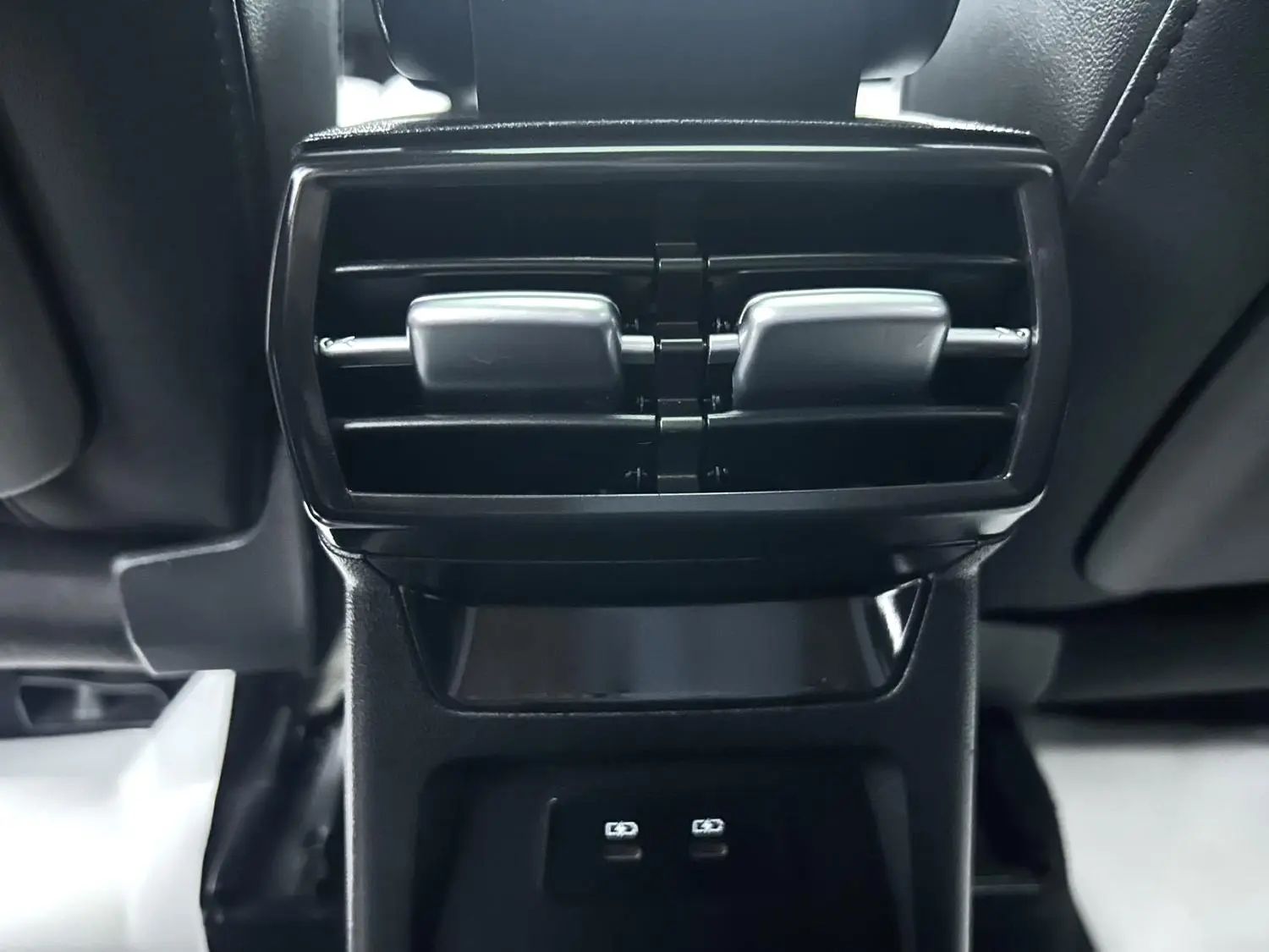2023 #19 2023 immagine di auto #19