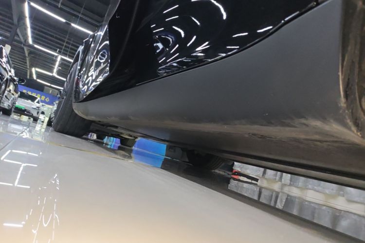 Tesla Model Y 2023 car image #27