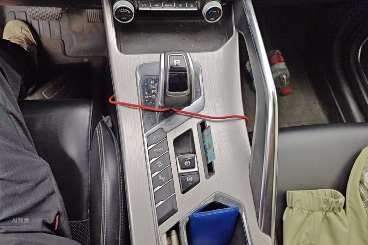 GEELY Coolray 2019 car image #16