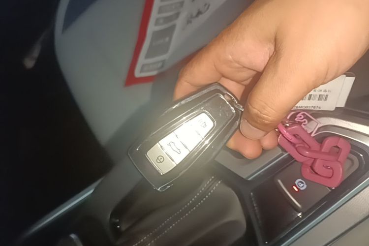 GEELY Emgrand 2022 car image #14