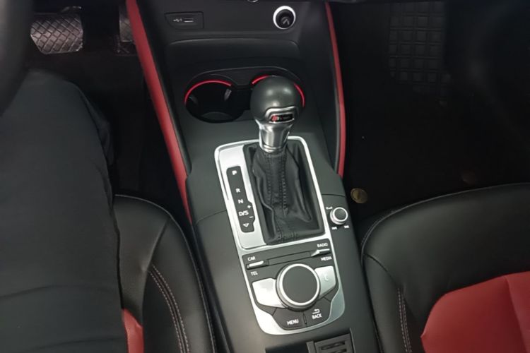 Audi A3 2018 صورة سيارة #14