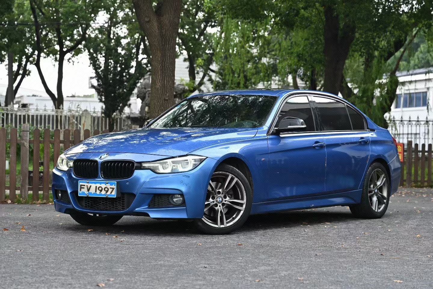 BMW 3 Series 2018 car image 