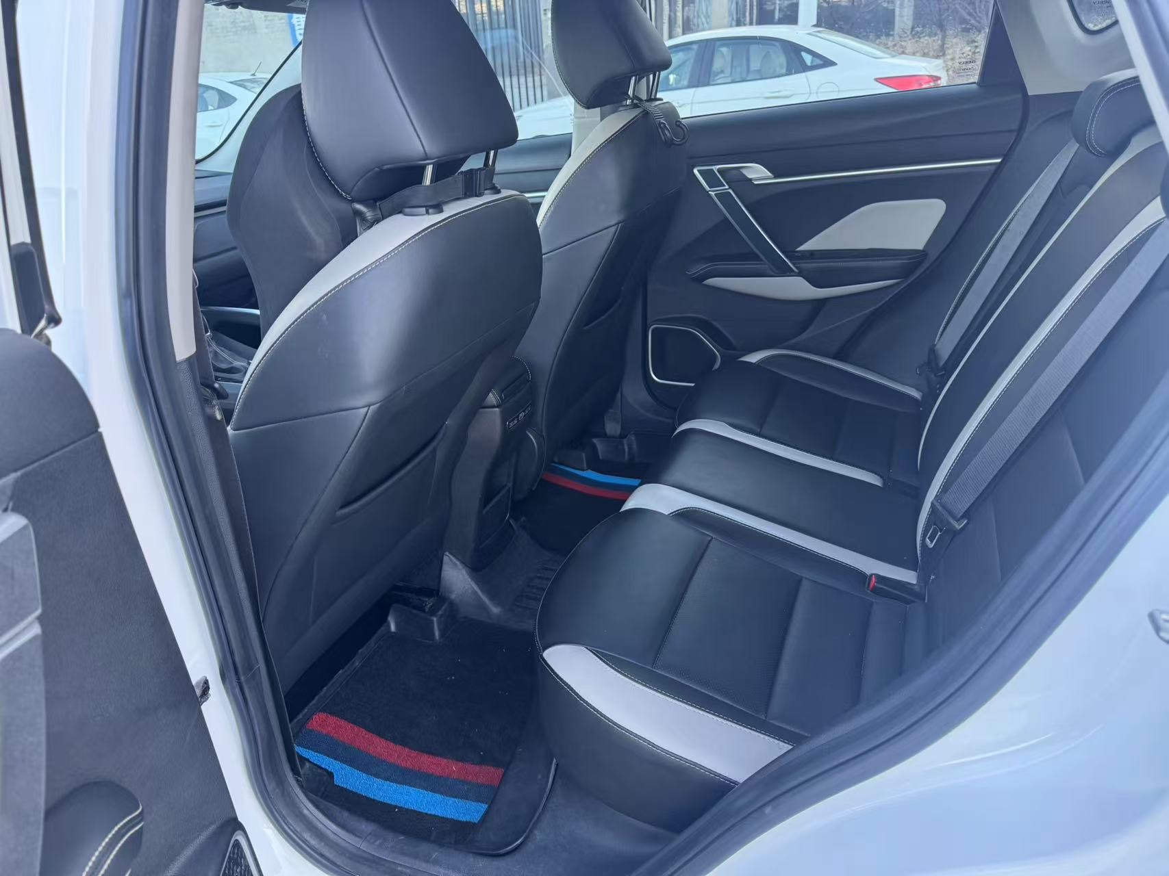 GEELY Coolray 2020 car image #4