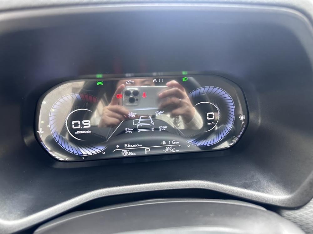 GEELY Emgrand 2022 car image #14