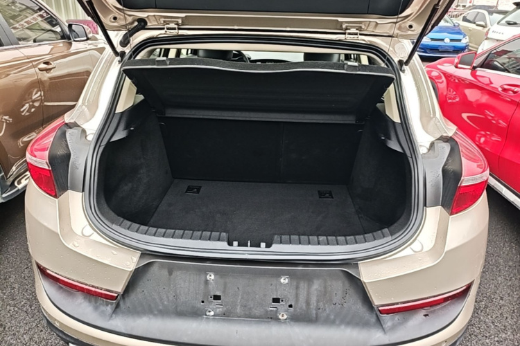 GEELY Emgrand GS 2017 #19 GEELY Emgrand GS 2017 immagine di auto #19