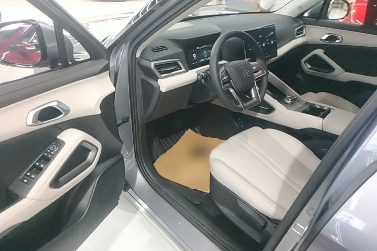 BYD YuanUP 2024 car image #16
