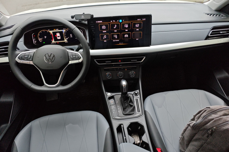Volkswagen Lavida 2025 car image #10