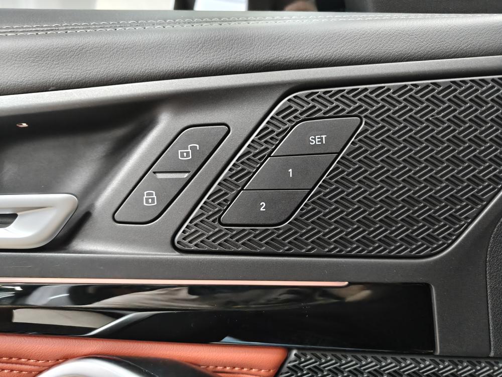 BMW X1 2023 car image #9