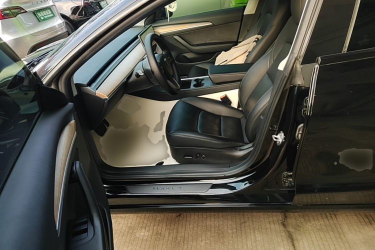 Tesla Model 3 2022 car image #15