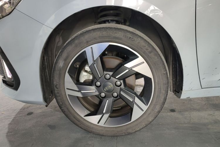 GEELY Emgrand L HiP 2022 car image #9