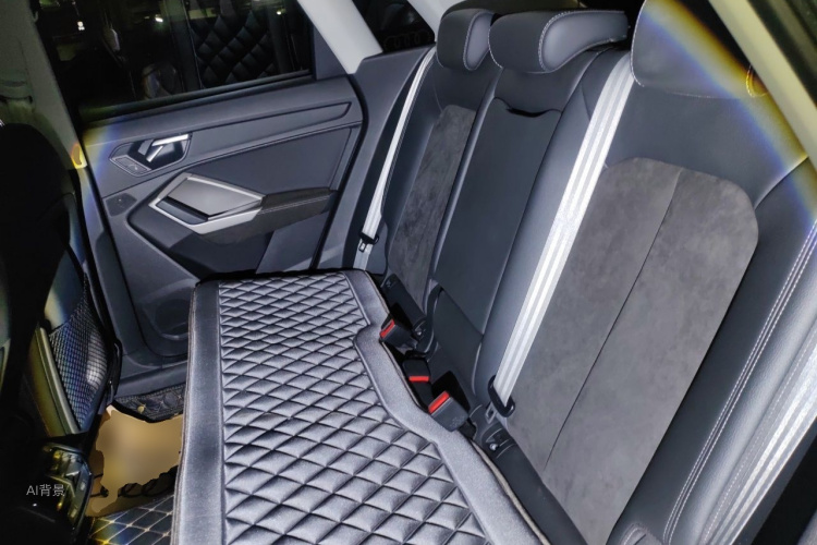 Audi Q3 2021 car image #19