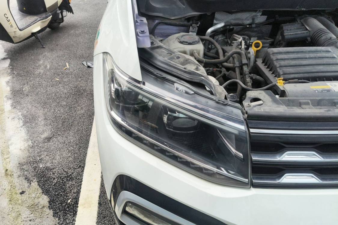 Volkswagen T-Cross 2020 car image #7