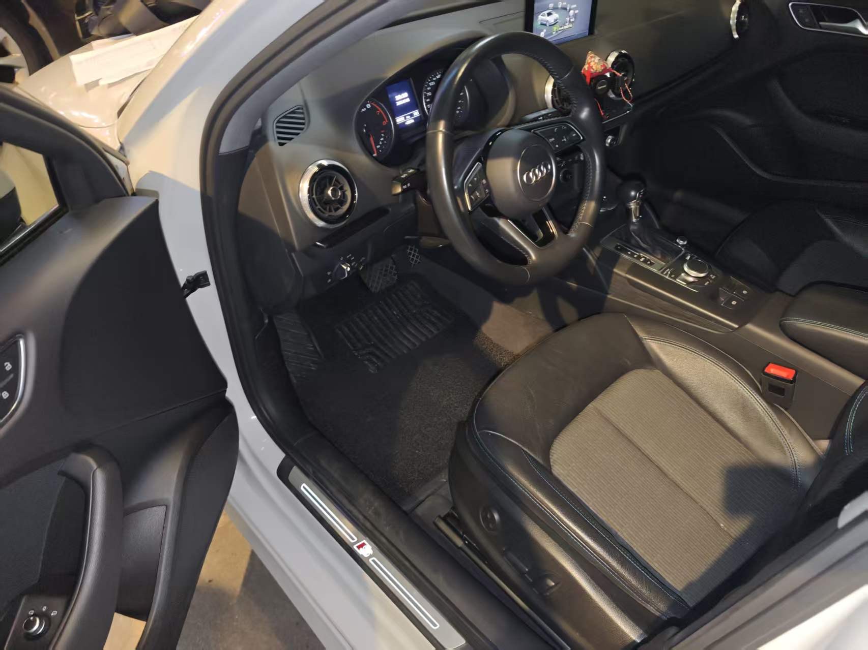 2019 #4 2019 immagine di auto #4
