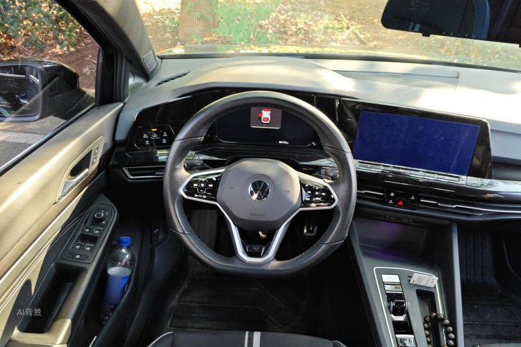 Volkswagen Golf 2022 car image #12