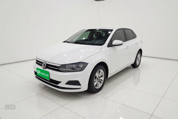Volkswagen Polo 2023 car image #2