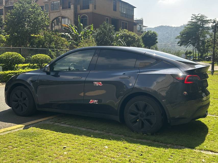 Tesla Model Y 2024 #8 Tesla Model Y 2024 immagine di auto #8