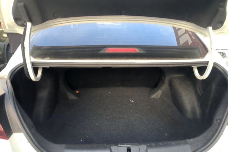 GEELY Emgrand 2021 car image #19