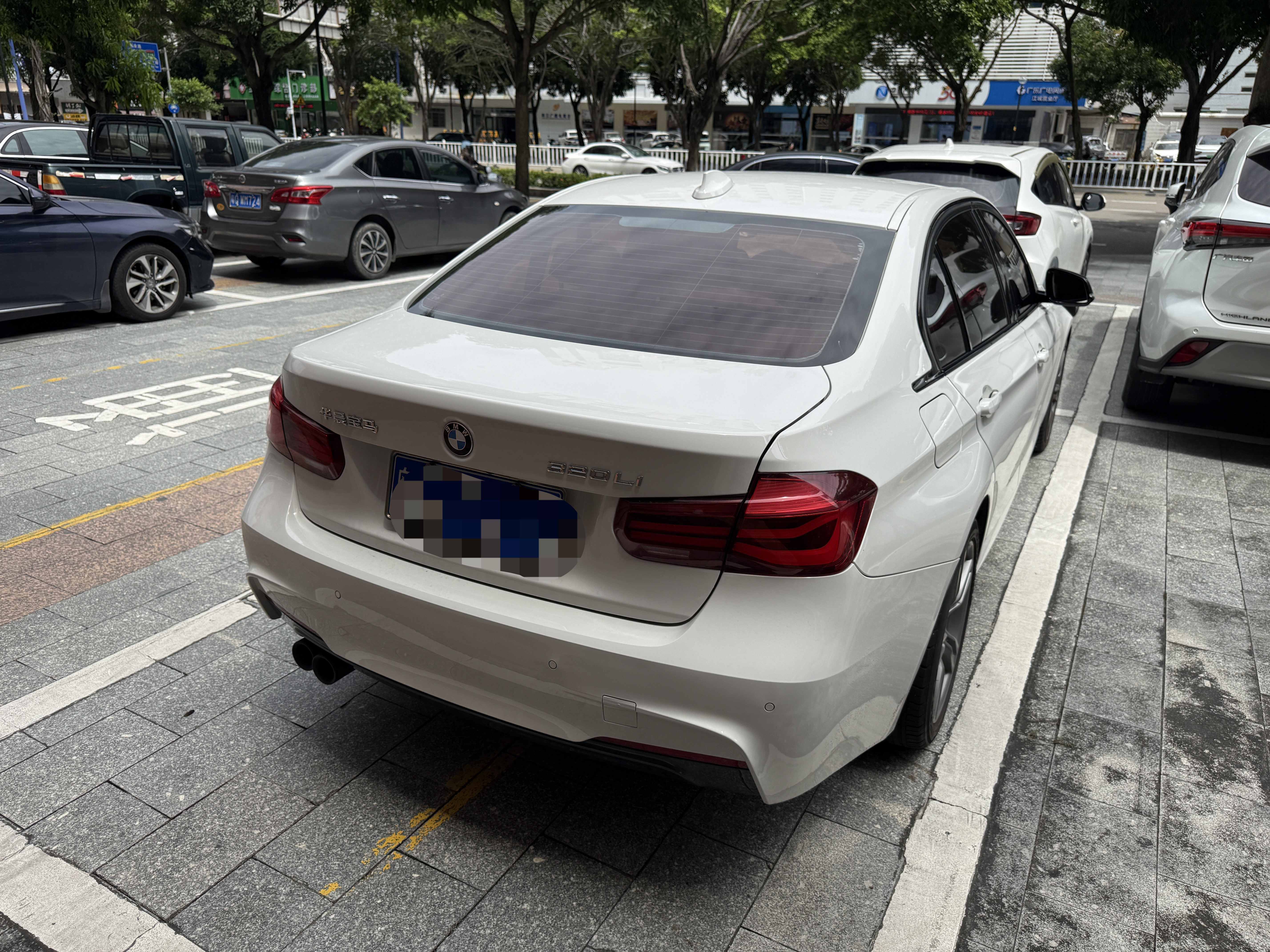 BMW 3 Series 2018 #7 BMW 3 Series 2018 car image #7
